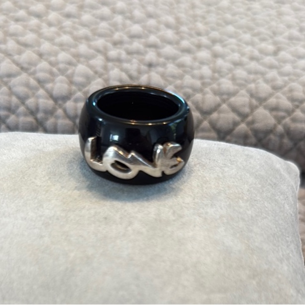 Bague en céramique noir et argent